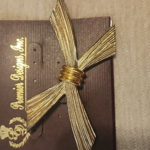 Premier Designs vintage pin